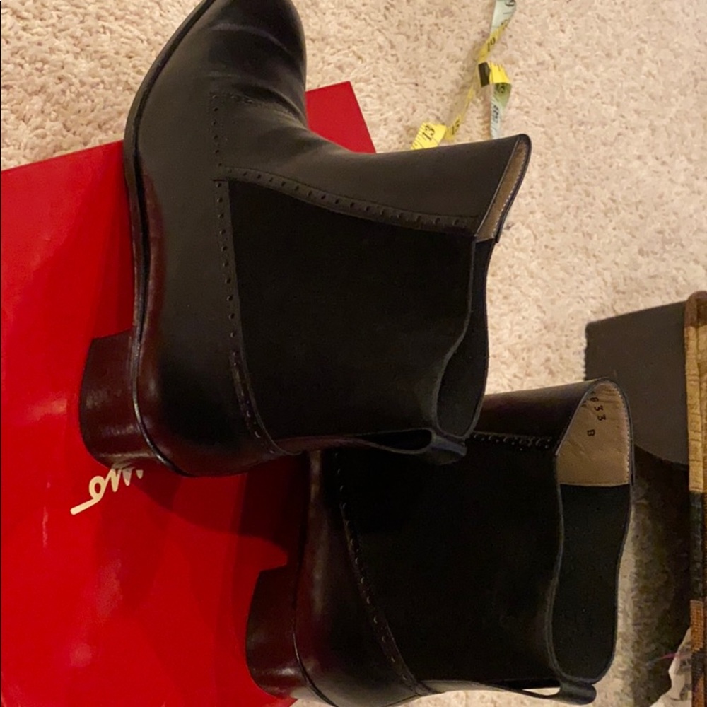 Black suede & leather SALVATORE FERRAGAMO booties - Picture 5 of 11